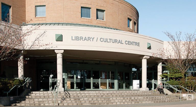 列治文圖書館和文化中心